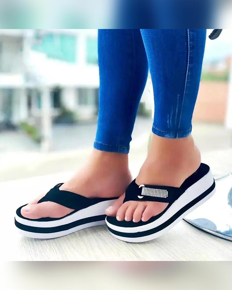 

Round-toe Color Block Toe Post Platform Slippers, Black