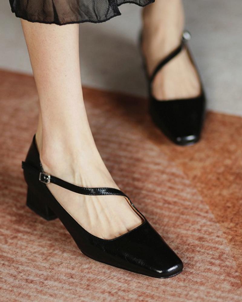 

Square-toe Solid Color Splicing Buckle PU Leather Jenny Shoes, Black