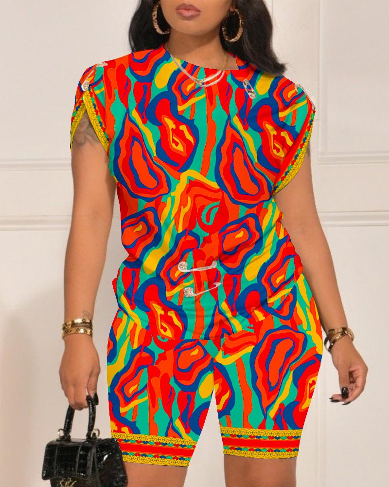 

Multi-Color Abstract Print Top & Shorts Set, Orange