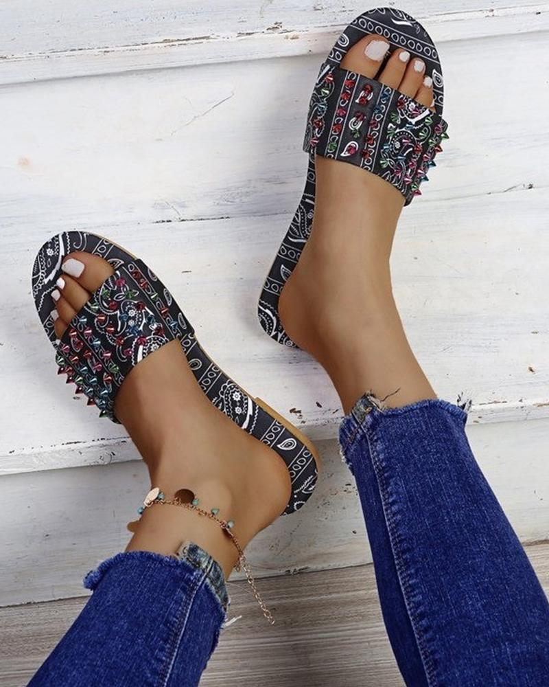 

Round-toe All Over Print Splicing Studded Flat Slippers, Black