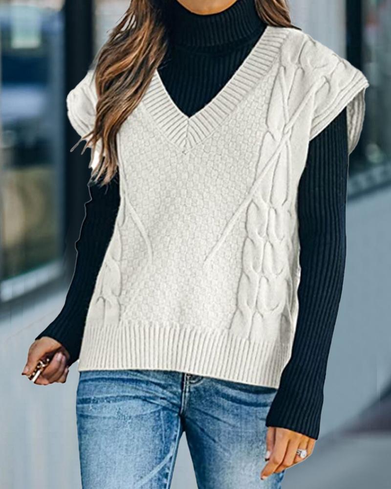

V-Neck Cable Knit Sweater Vest, White