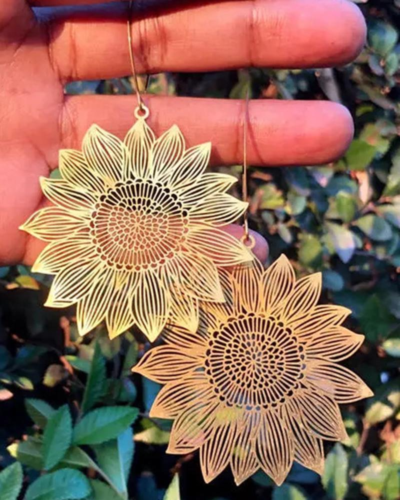 

1Pair Sunflower Hollow Out Hook Earrings, Gold