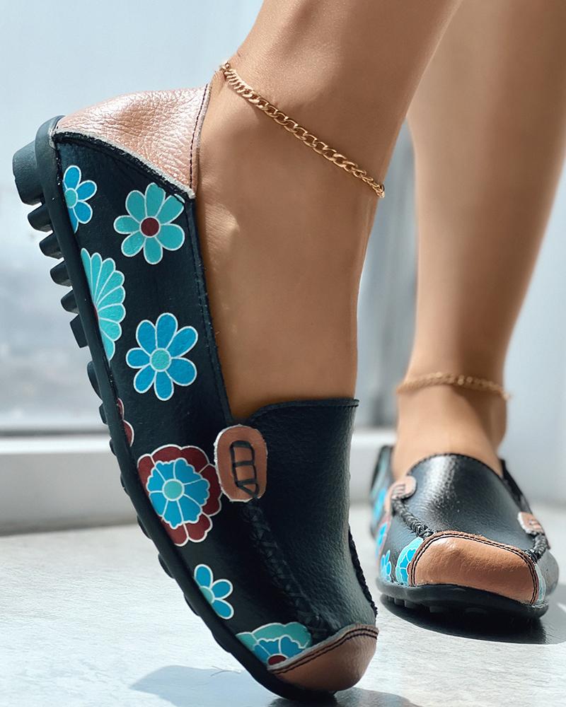 

Floral Pattern Colorblock Slip On Loafers, Black