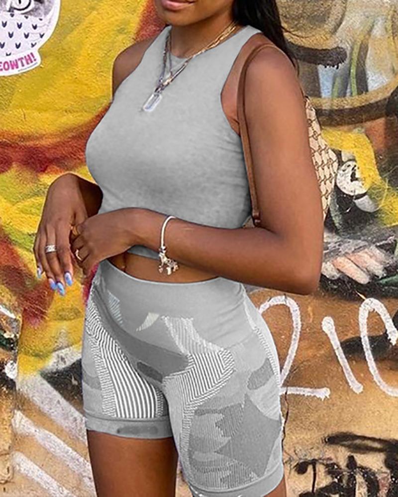 

Plain U Neck Top & Shorts Set, Gray