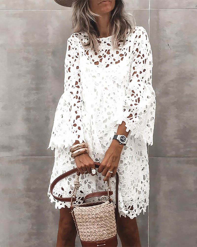 

Bell Sleeve Round Neck Lace Dress With Lining, White