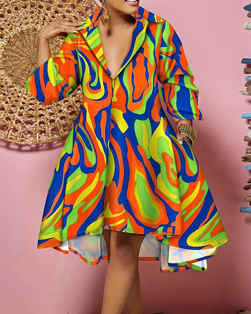 Vestido camisero fluido con estampado abstracto multicolor de talla grande