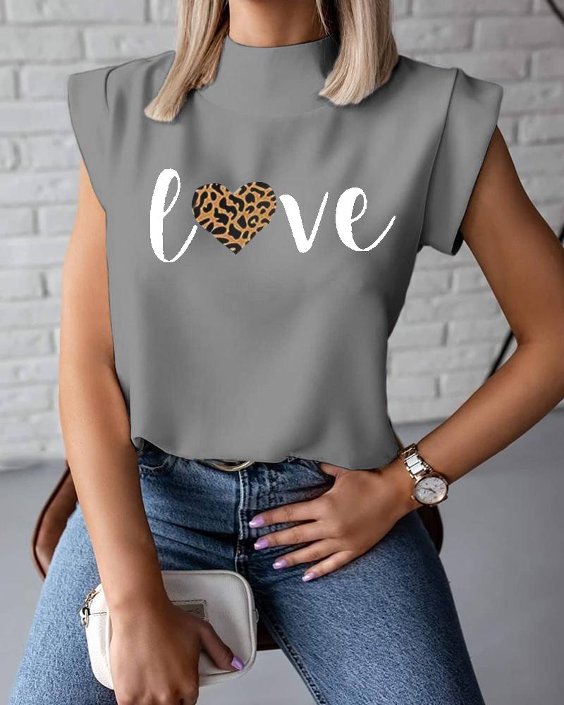 

Heart Cheetah Letter Print Top, Gray