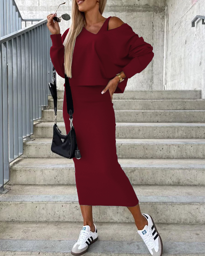 

Deep V-Neck Top & Sleeveless Dress Set, Wine red