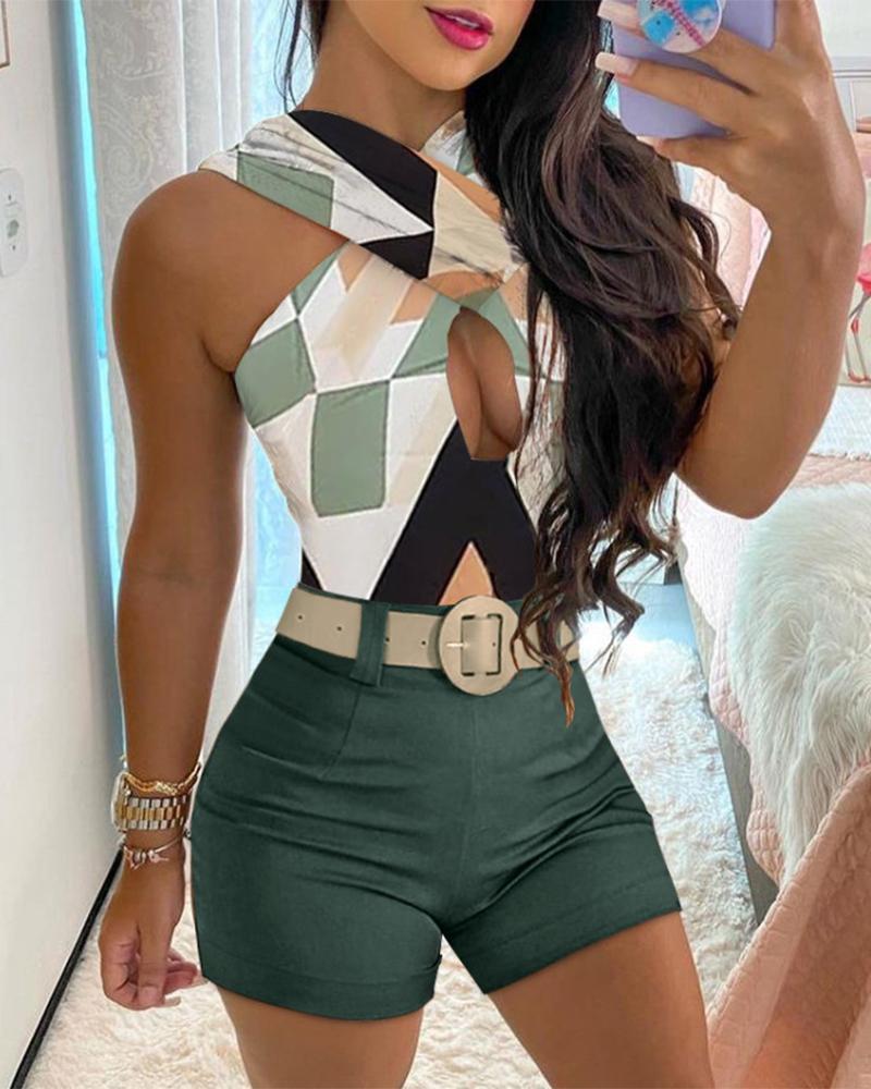 

Halter Cutout Colorblock Top & Shorts Sets, Green