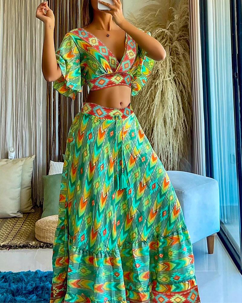 

2 Pieces Outfit Tribal Print V Neck Bell Sleeve Crop Top and Casual Waist Drawstring Long Skirt Set, Green