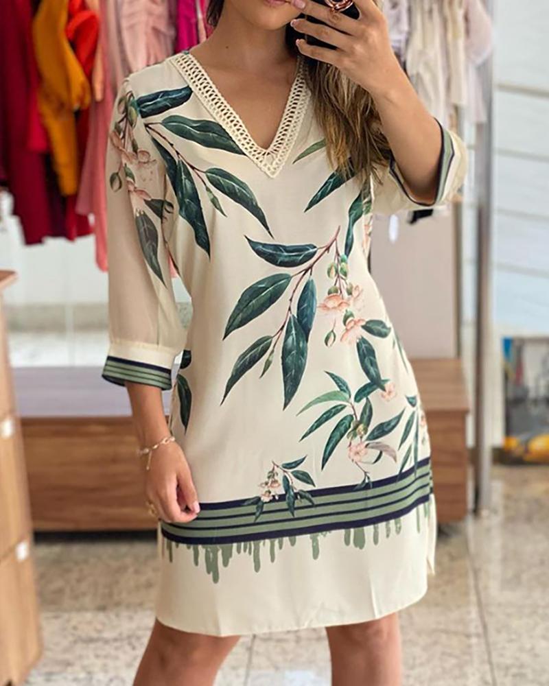 

Floral Leaf Print Lace Patch Drawstring Dress, Beige