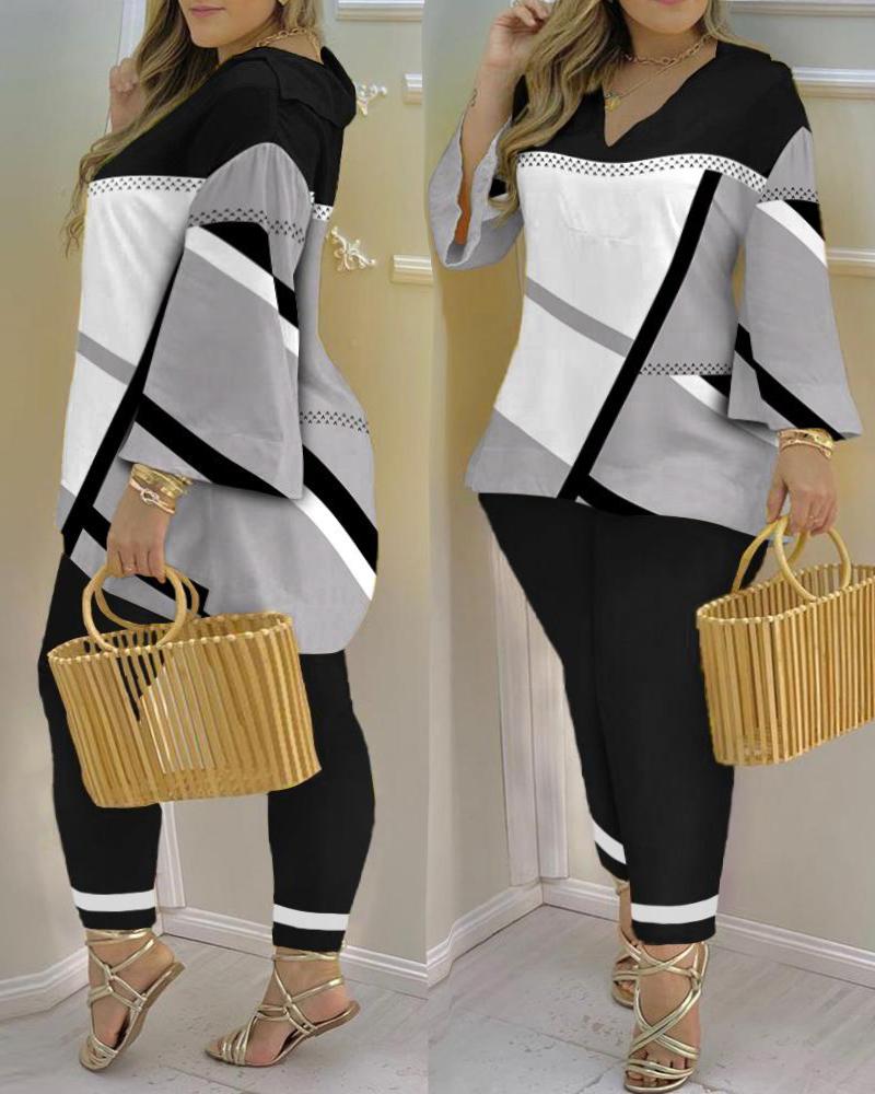 

Plus Size Geometric Print Bell Sleeve Top & Pants Set, Blackwhite