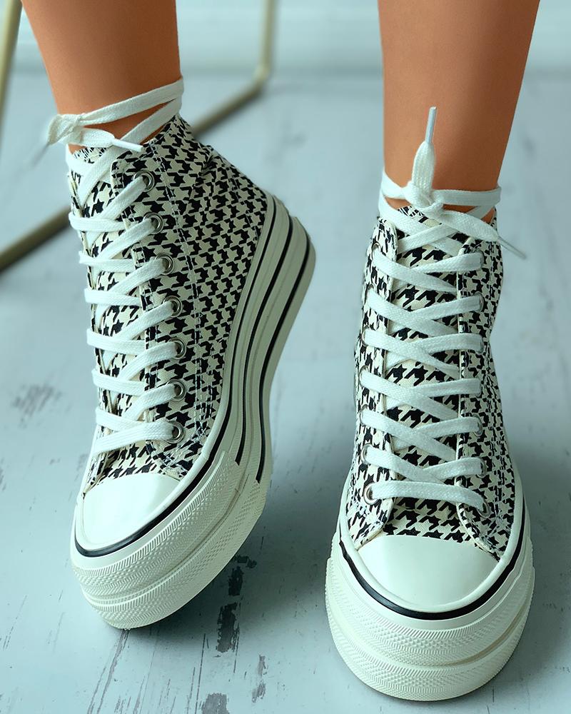 

Houndstooth / Plain Eyelet Lace-up Flatform Canvas Shoes, White