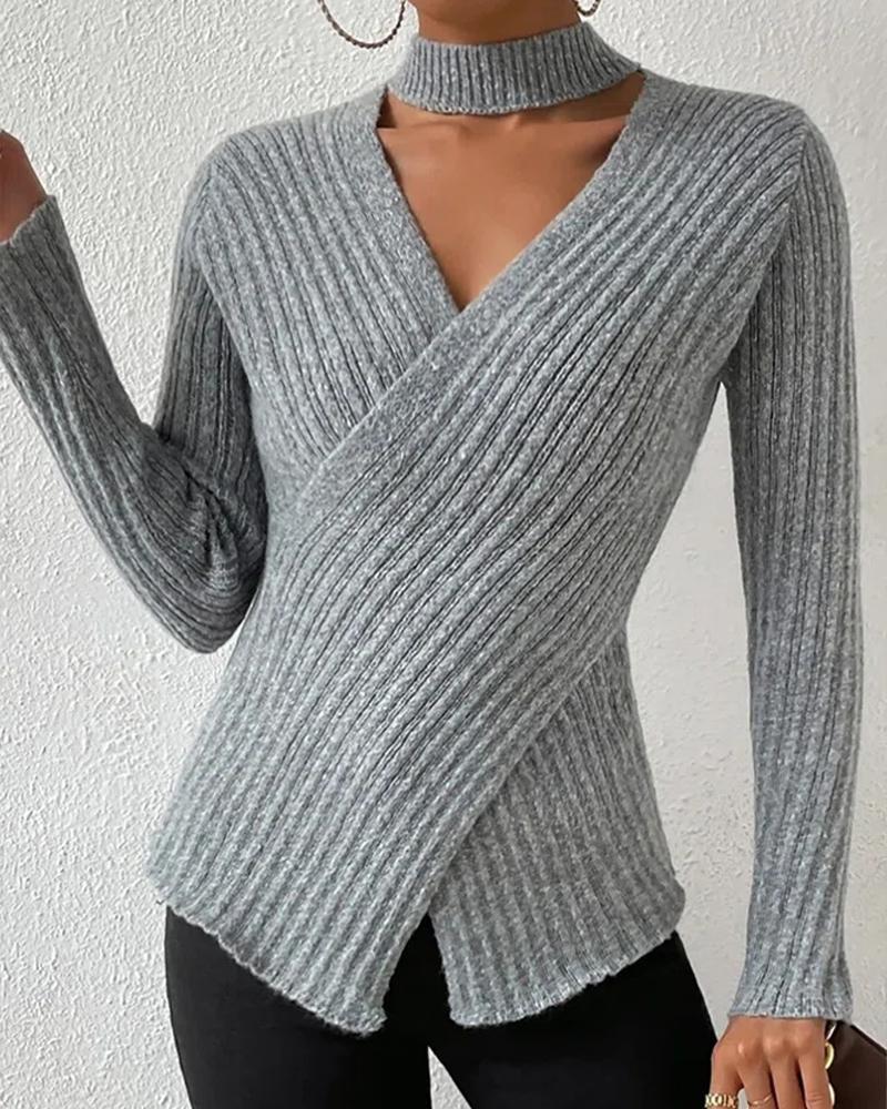 

Long Sleeve V-Neck Crisscross Sweater, Gray