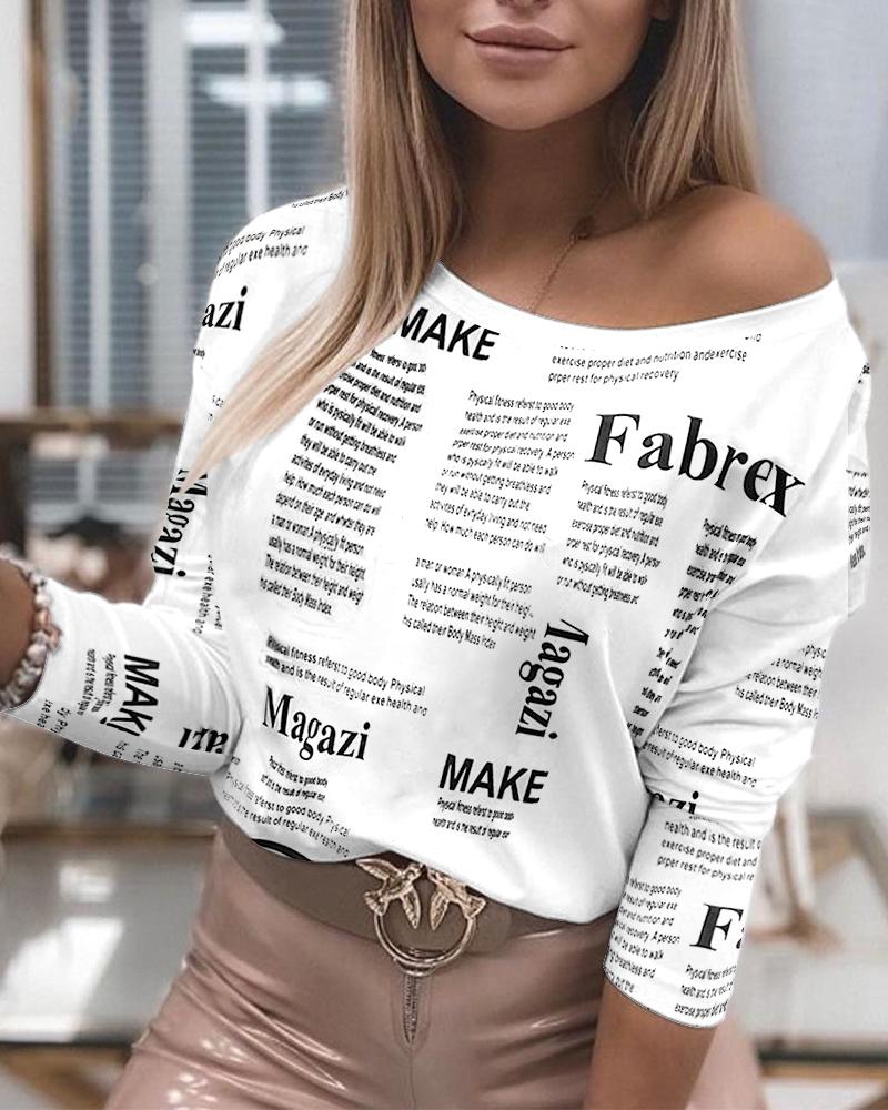

Newspaper Print O-neck Top, White