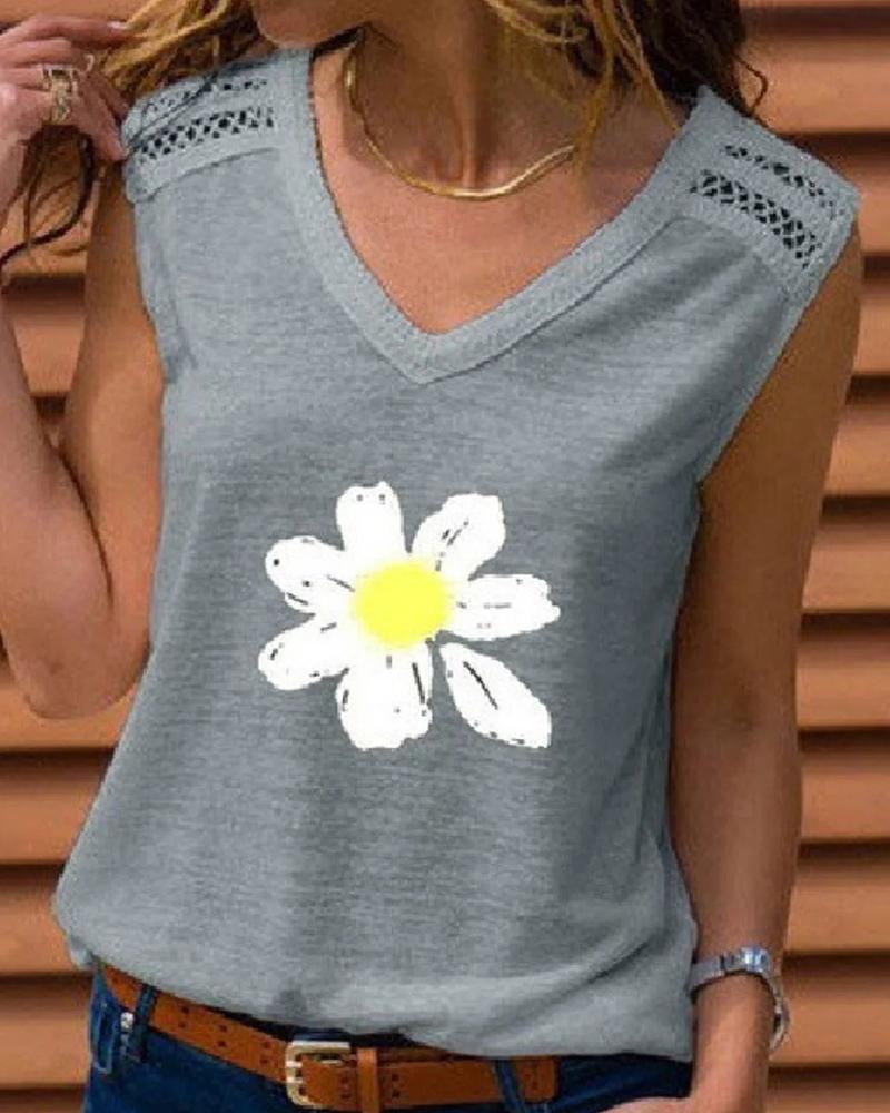 

Daisy Print Sleeveless Tank, Gray