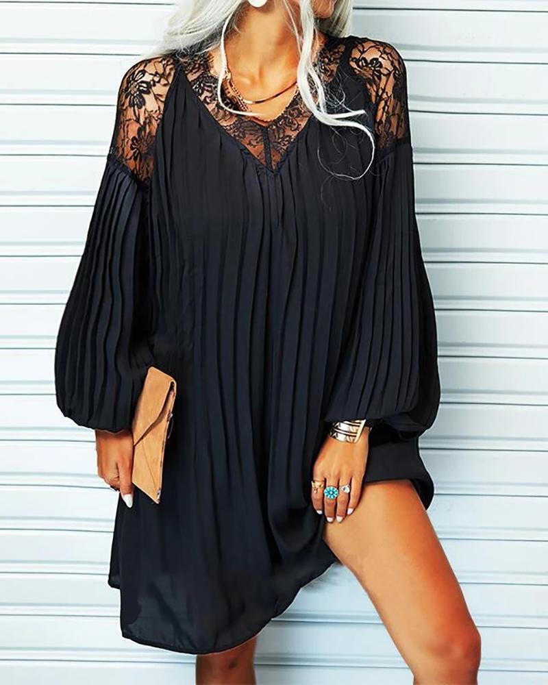 

Eyelash Lace Patch Lantern Sleeve Dress, Black