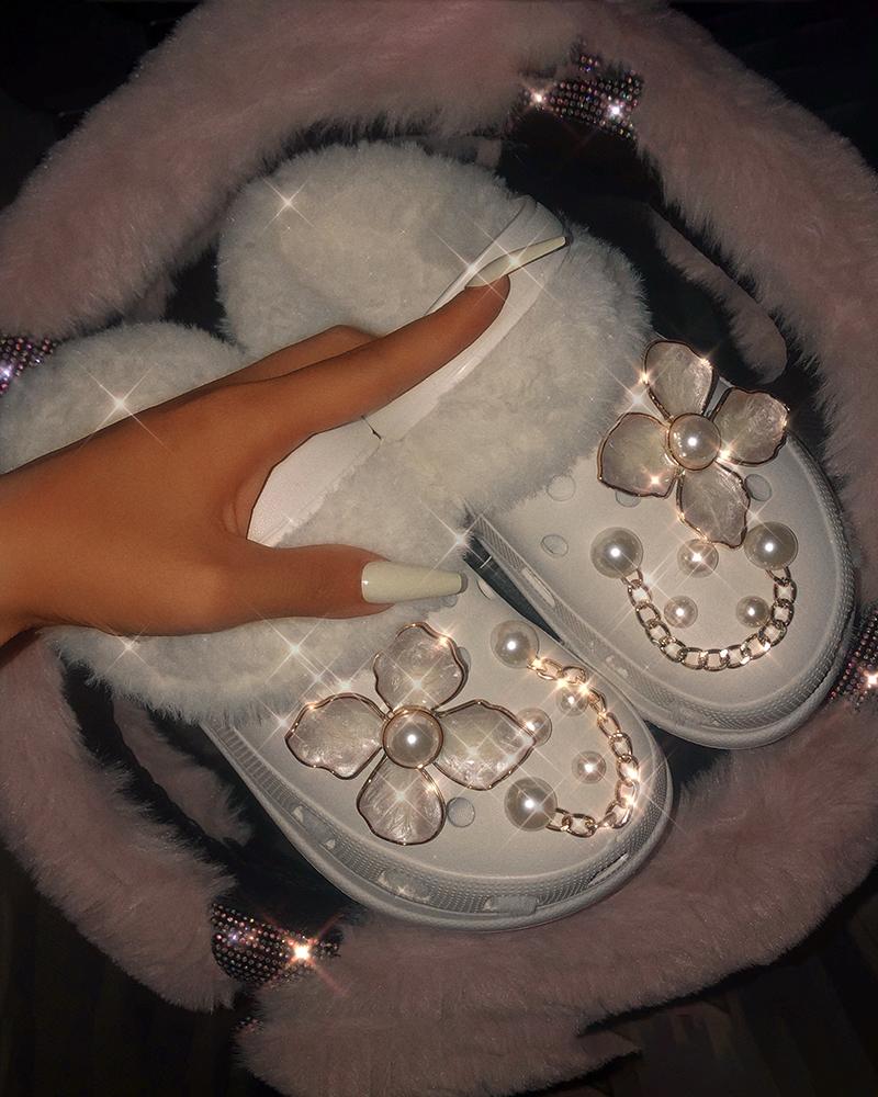 

Chain Floral Pattern Beaded Fluffy Clogs, White