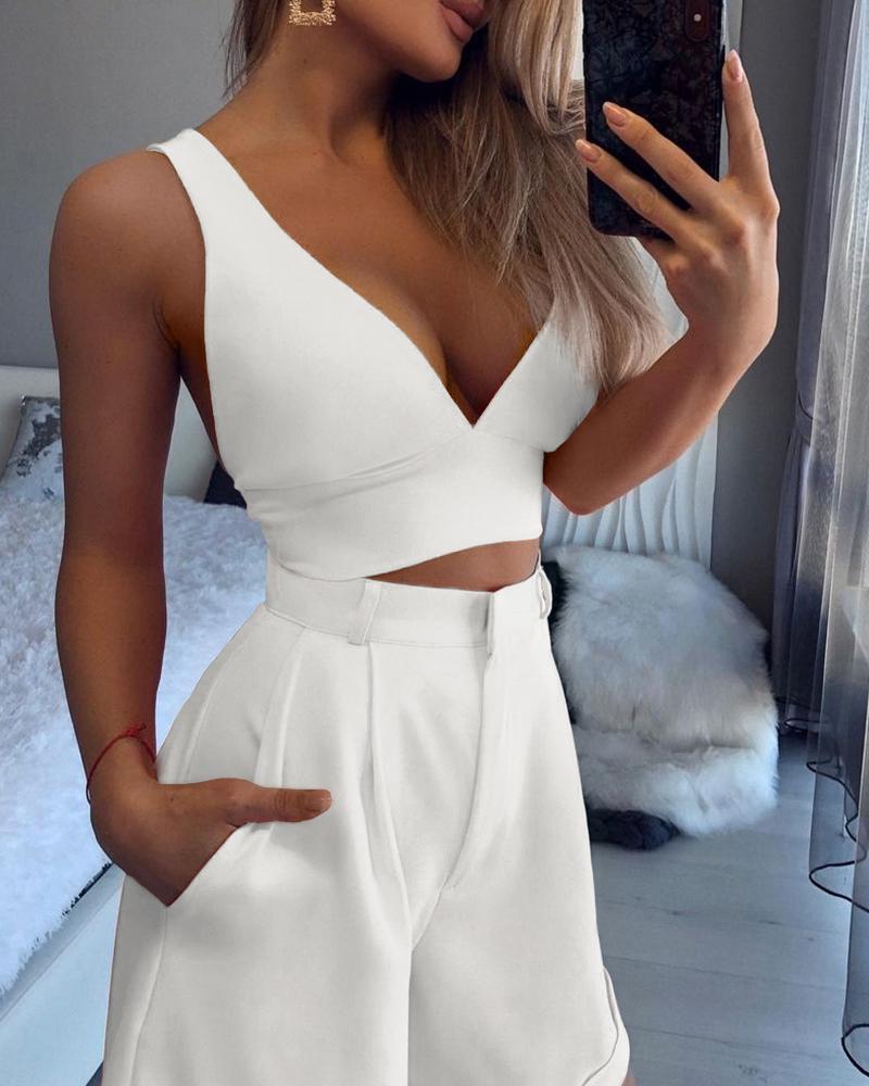 

Plunge Tank Top & Pocket Design Shorts Set, White