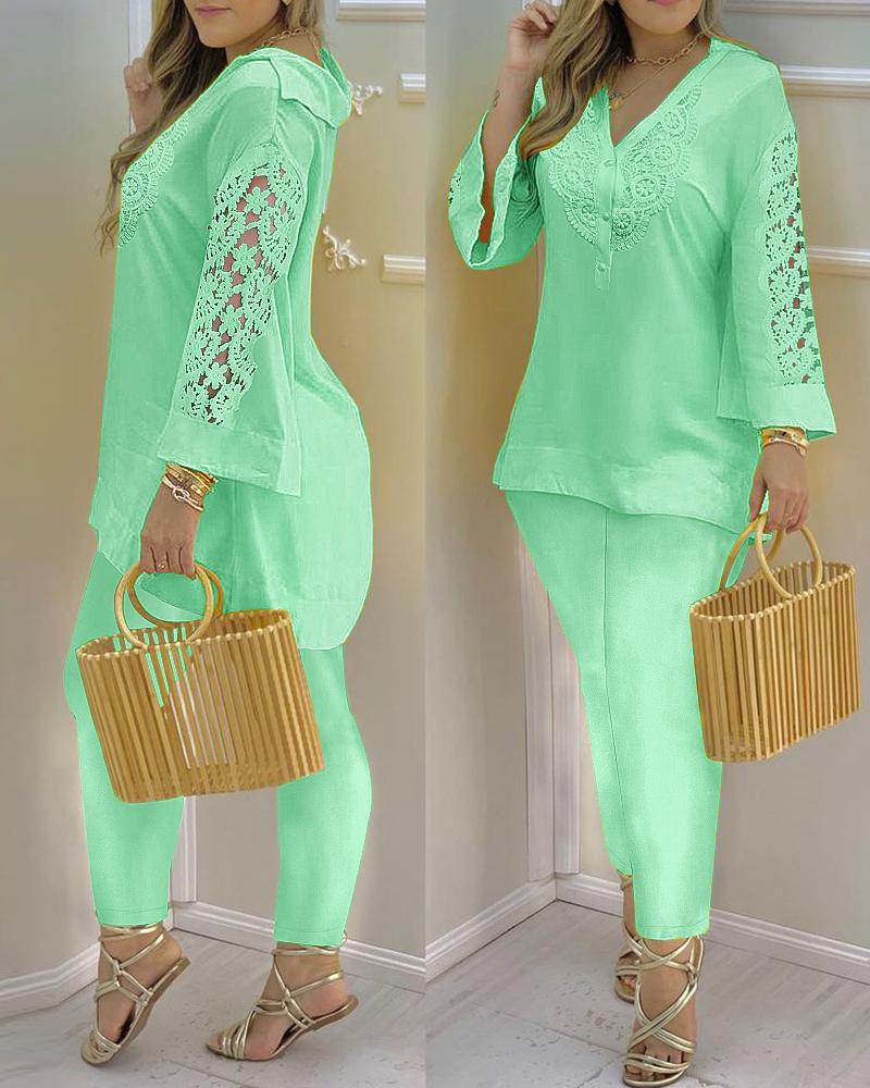 

Contrast Lace Bell Sleeve Top & Pants Set, Light green