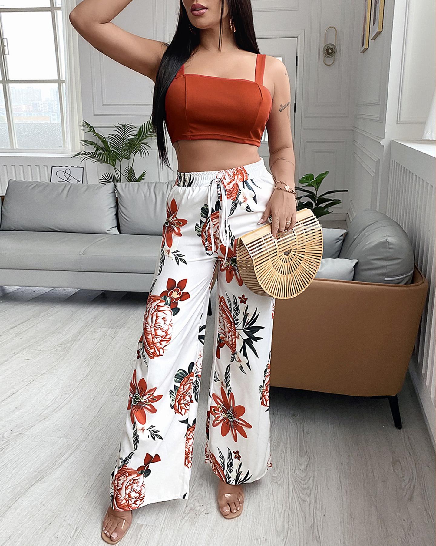 

Plain Tank Crop Top & Floran Print Wide Leg Pants Set, Red