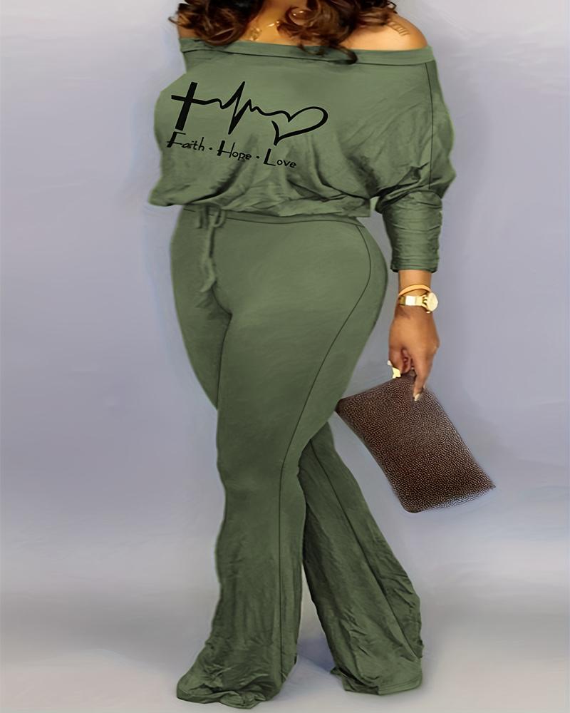 

Plus Size Heart Letter Print Off Shoulder Flared Jumpsuit, Army green