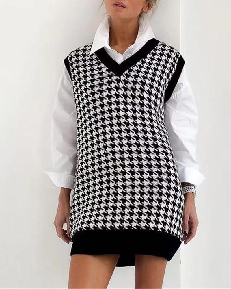 

Houndstooth Pattern Contrast Binding Knit Vest Sweater, Black