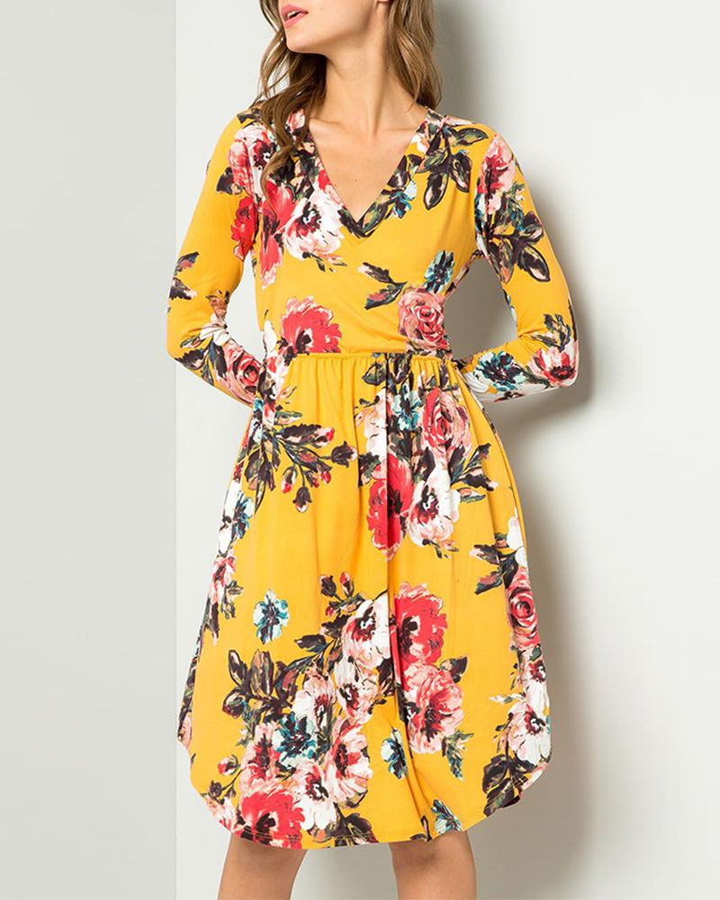 

Ruched V Neck Long Sleeve Floral Print Dress, Yellow
