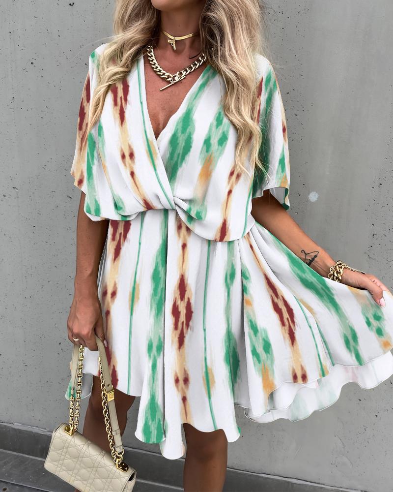 

Tie Dye Print Batwing Sleeve Overlap Flowy Swing Dress, Multicolor