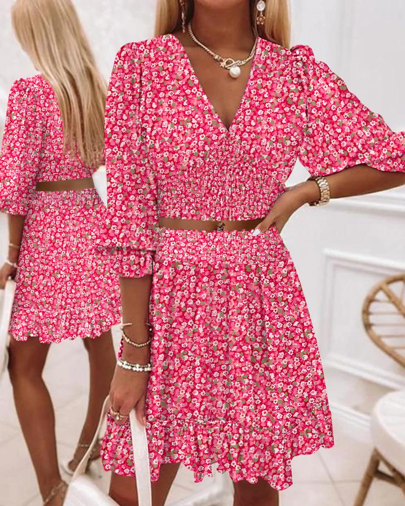 

Pink Ditsy Floral Print Top & Ruffles Shirred Skirts Set