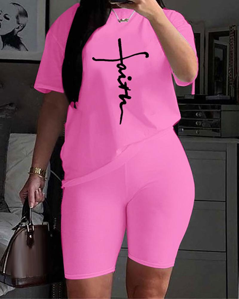 

Plus Size Letter Print O Neck Top & Shorts Set, Pink