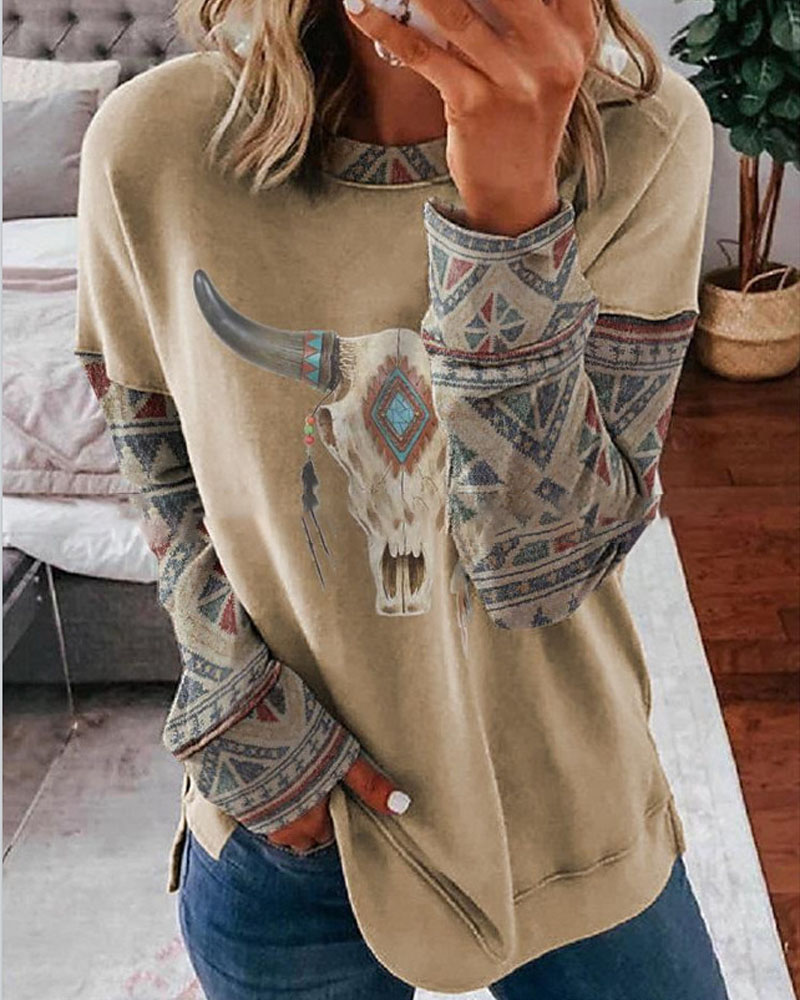 

Geo Print Long Sleeve Retro Sweatshirt, Khaki