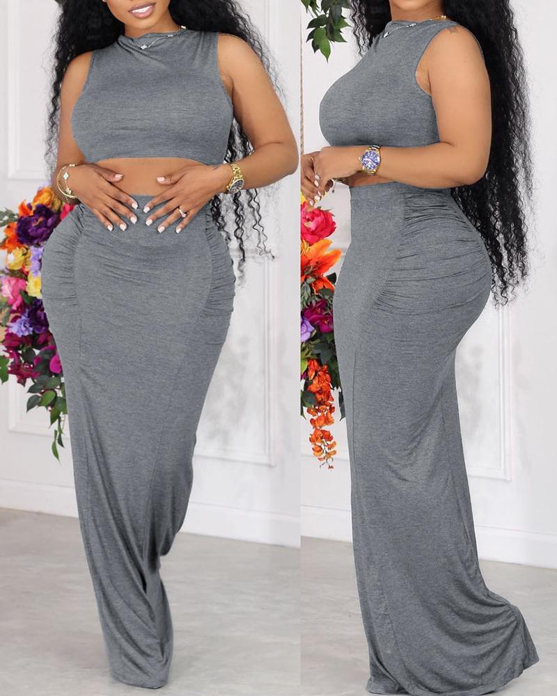 

Tank Top & High Waist Ruched Maxi Skirt Set, Gray