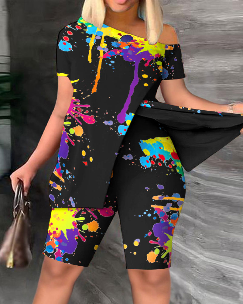 

Plus Size Ink Splash Print Split Hem Top & Shorts Set, Black