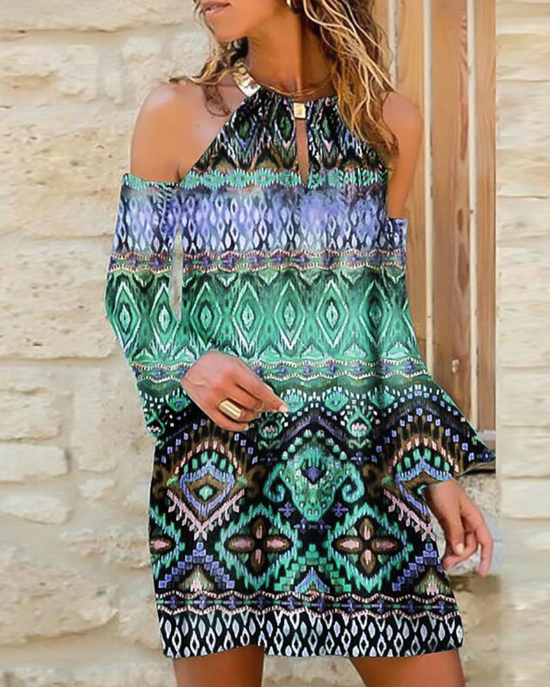 

Cold Shoulder Graphic Print Colorblock Cutout Front Dress, Green