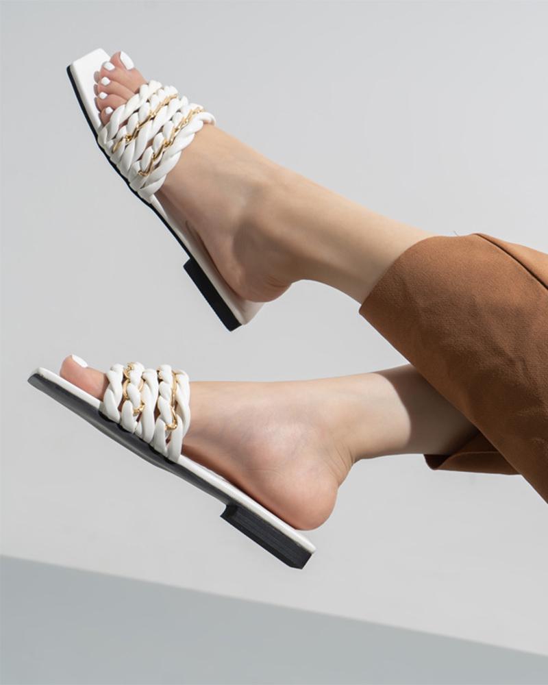 

Square-toe Solid Color Splicing Chain Flat Slippers, White