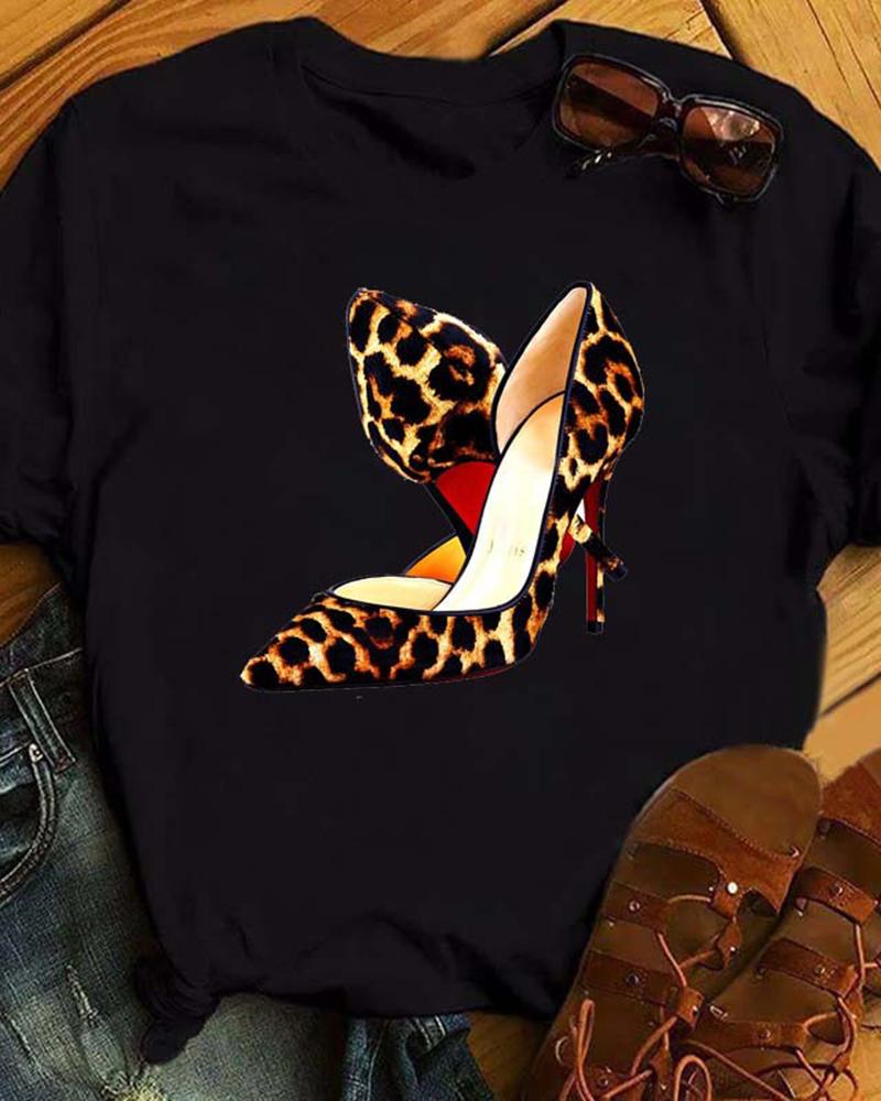 

Women's Leopard Graphic Print Short Sleeve T-shirt, Black