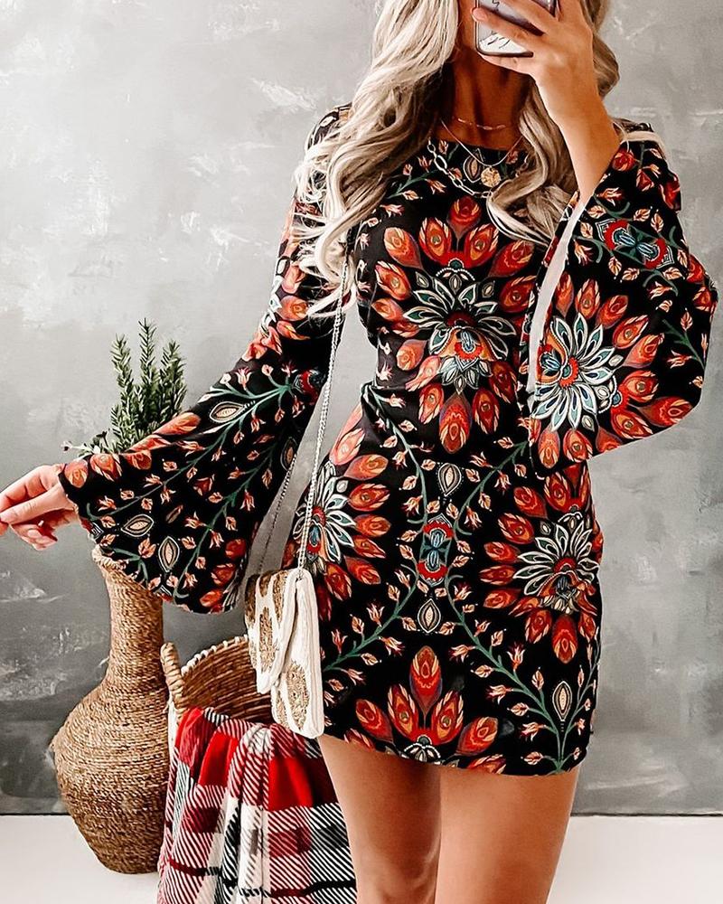 

Floral Print Bell Sleeve Casual Dress, Multicolor