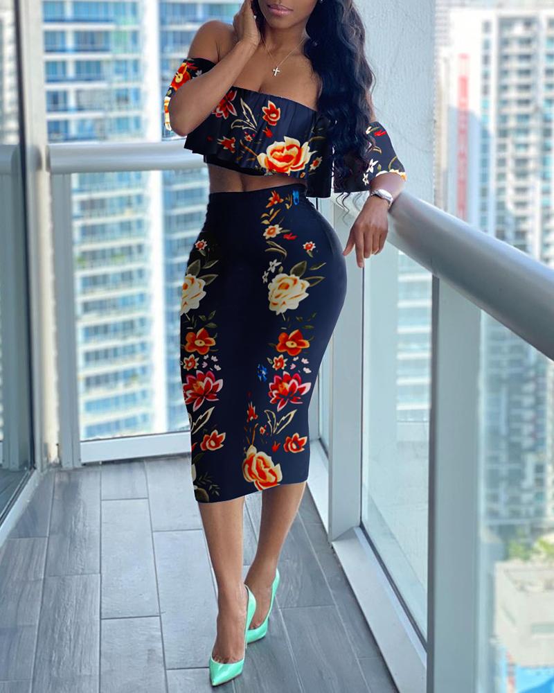 

Floral Print Ruffles Off Shoulder Top & Skirt Set, Black