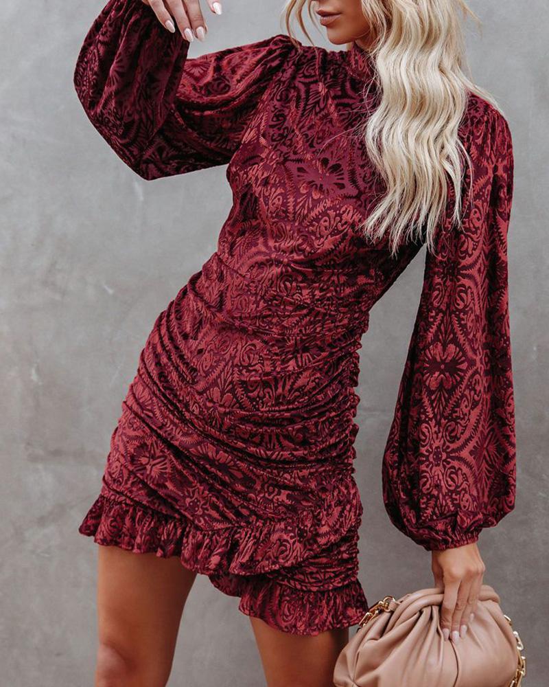

Tribal Print Backless Lantern Sleeve Frill Hem Velvet Dress, Wine red