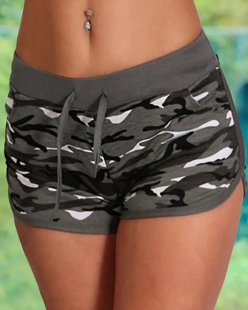 

Camouflage Print Drawstring Active Shorts, Gray
