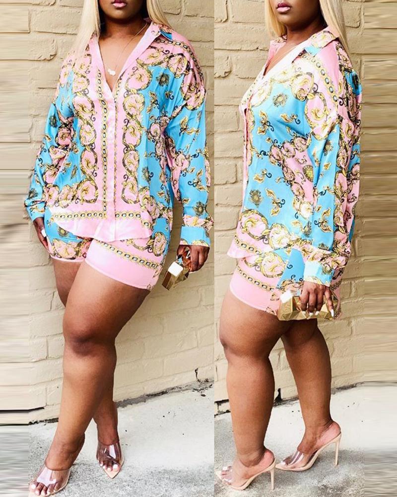 

Buttoned Graphic Print Top & Shorts Set, Pink