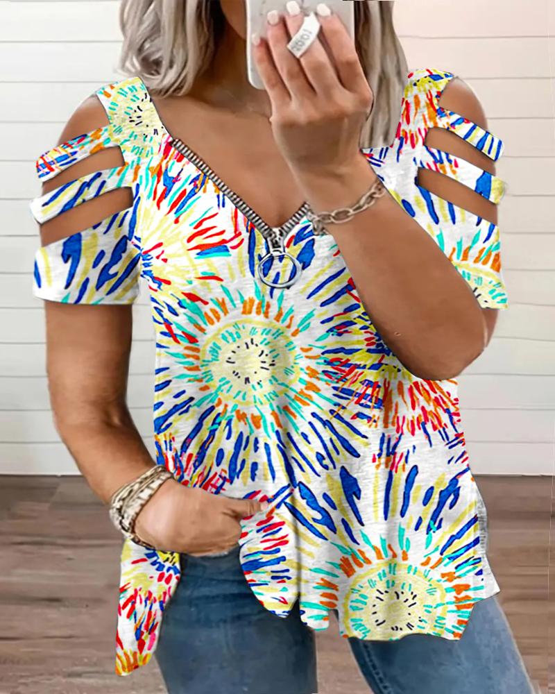 

Plus Size Abstract Print Cutout Zipper Design T-Shirt, Multicolor