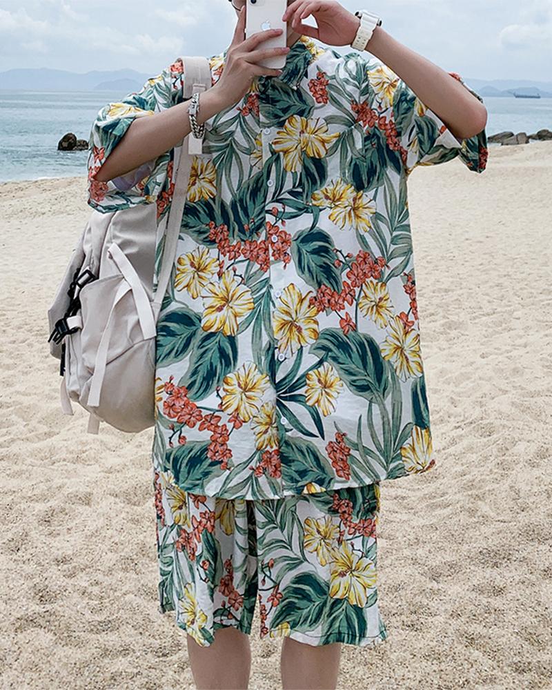 

Hawaii Floral Print Short Sleeve Button-up Shirts With Shorts Suit Sets, Multicolor