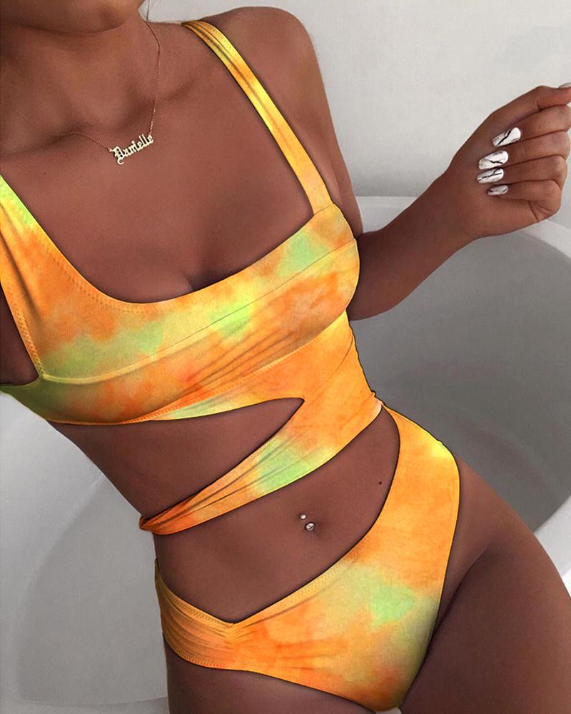 

Tie Dye Print Cutout One-Piece Swimsuit, Multicolor