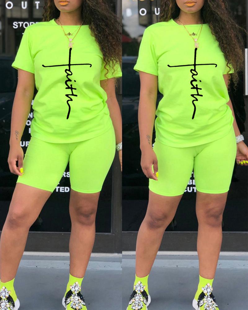 

Letter Print Casual Top & Shorts Set, Lvs green