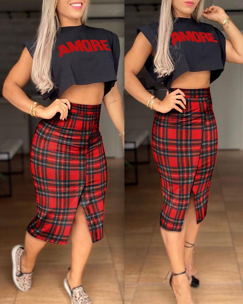 

Letter Print Sleeveless Crop Top & Checker Print Slit Skirt Set, Red