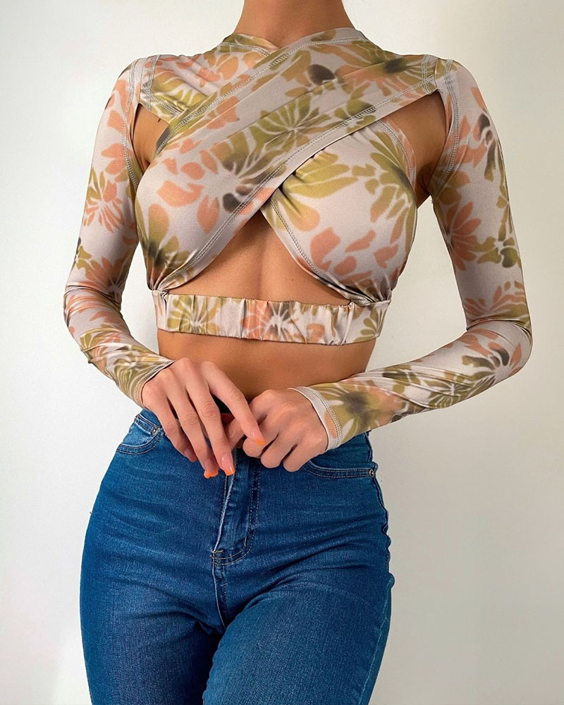 

Plants Print Criss Cross Cutout Crop Top, Multicolor