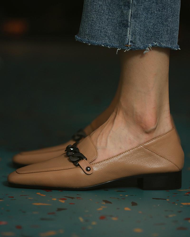 

Solid Pointed-toe Hardware Chain Loafers, Khaki