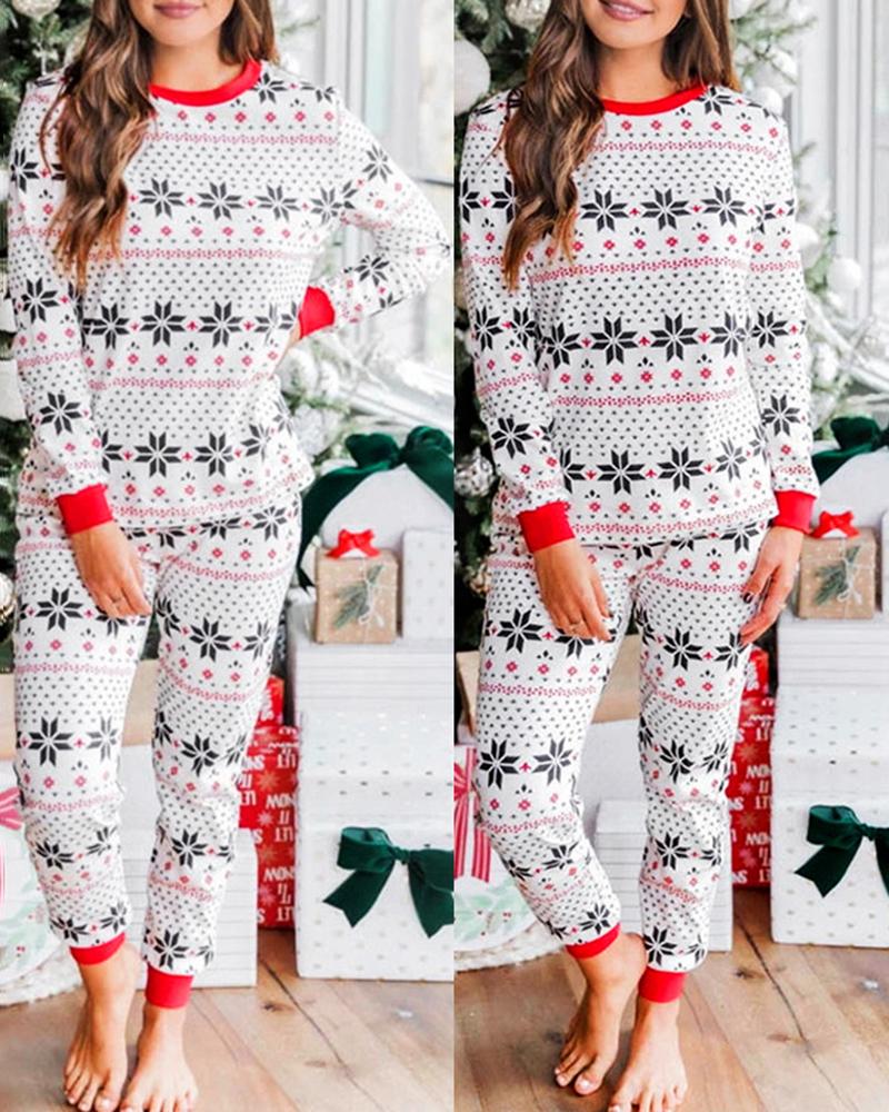 

Christmas Polka Dot Snowflake Print Contrast Paneled Pajamas Set, White